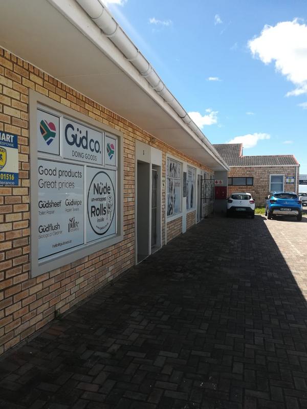 Commercial Property for Sale in Wavecrest Eastern Cape